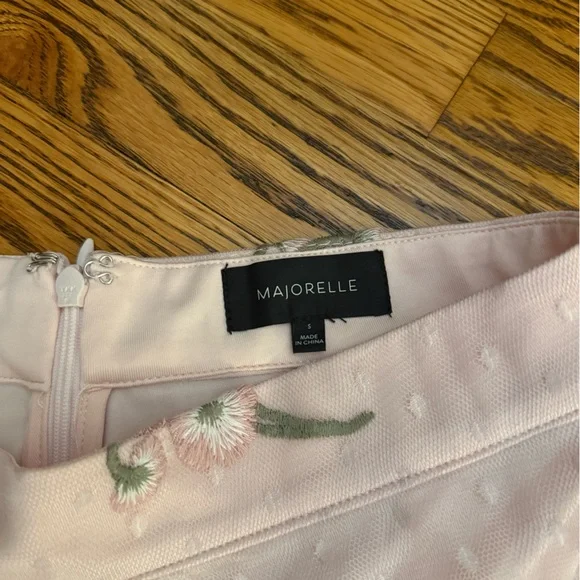 MAJORELLE Light Pink Floral Embroidered Shorts | S - Picture 3 of 3